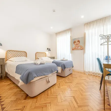 Casa Dos Cucos אכסניה *