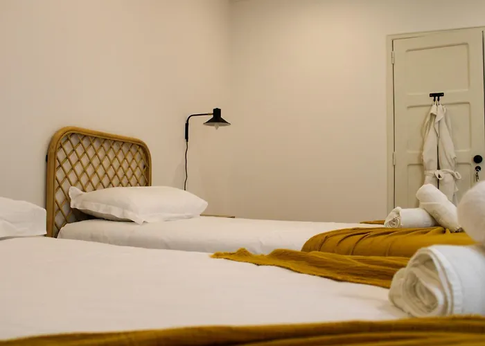 אכסניה Casa Dos Cucos *