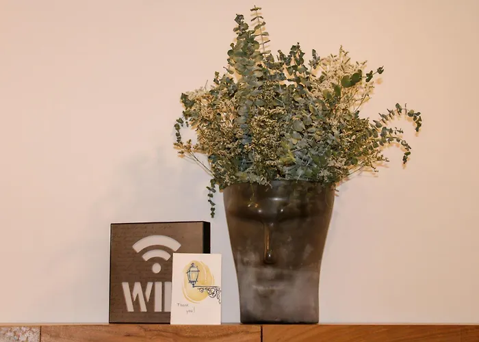 Casa Dos Cucos * אריסרייה